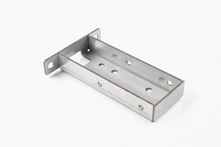 Razítko kovových částí